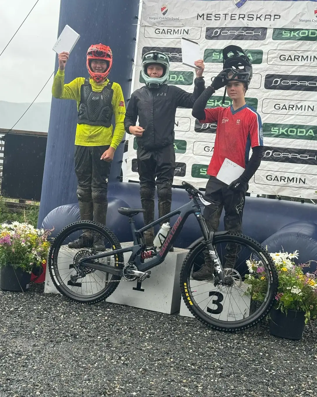 Bilde 6 av 6 fra Downhill – Enduro, 16. juli 2024.