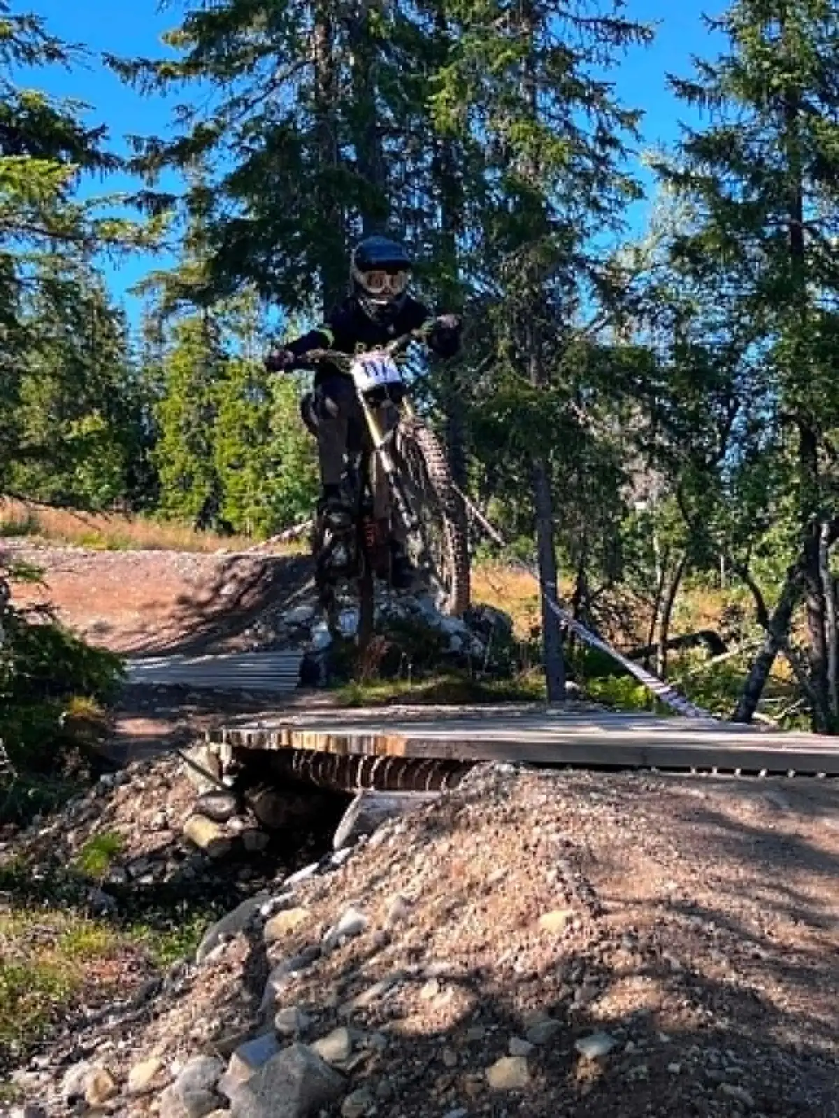 Bilde 2 av 2 fra Downhill – Enduro, 1. september 2026.