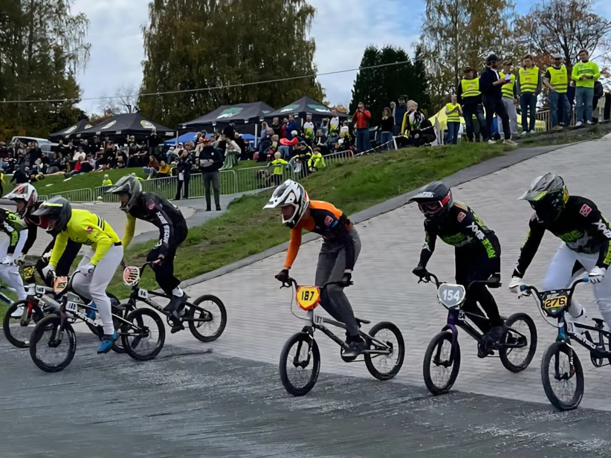 Bilde 3 av 5 fra BMX, 11. oktober 2025.